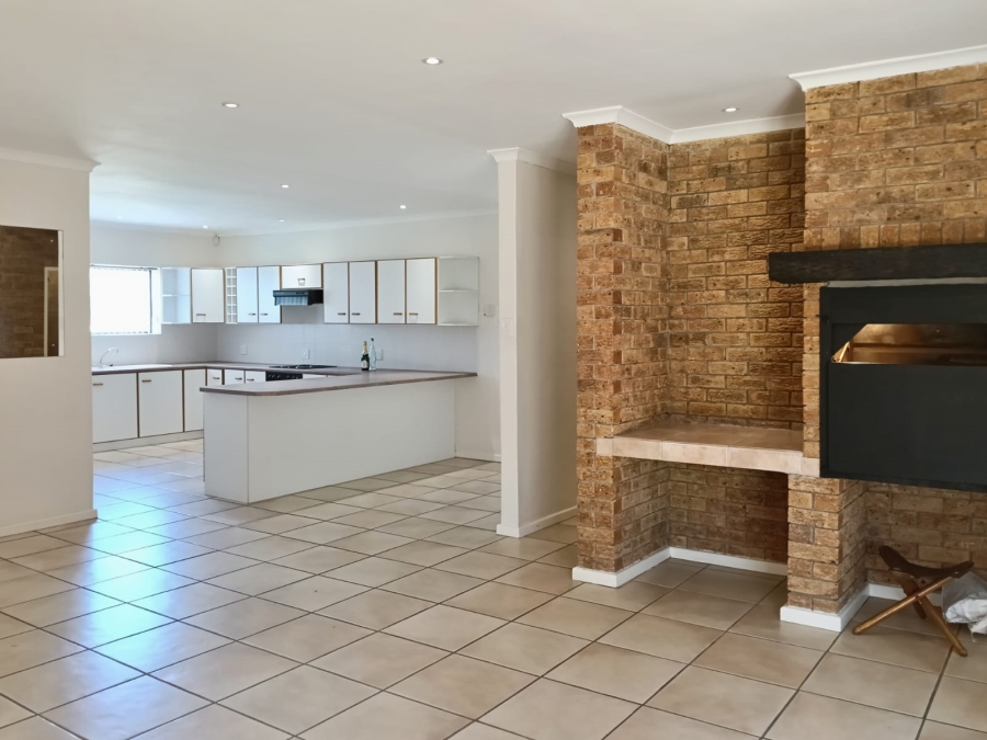To Let 4 Bedroom Property for Rent in Vermont Western Cape